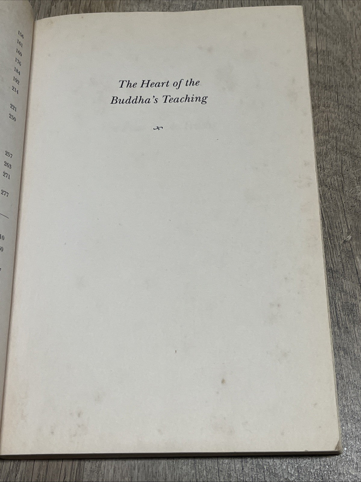 The Heart Of The Buddha's Teaching: Transforming Suffering Into Peace, Joy