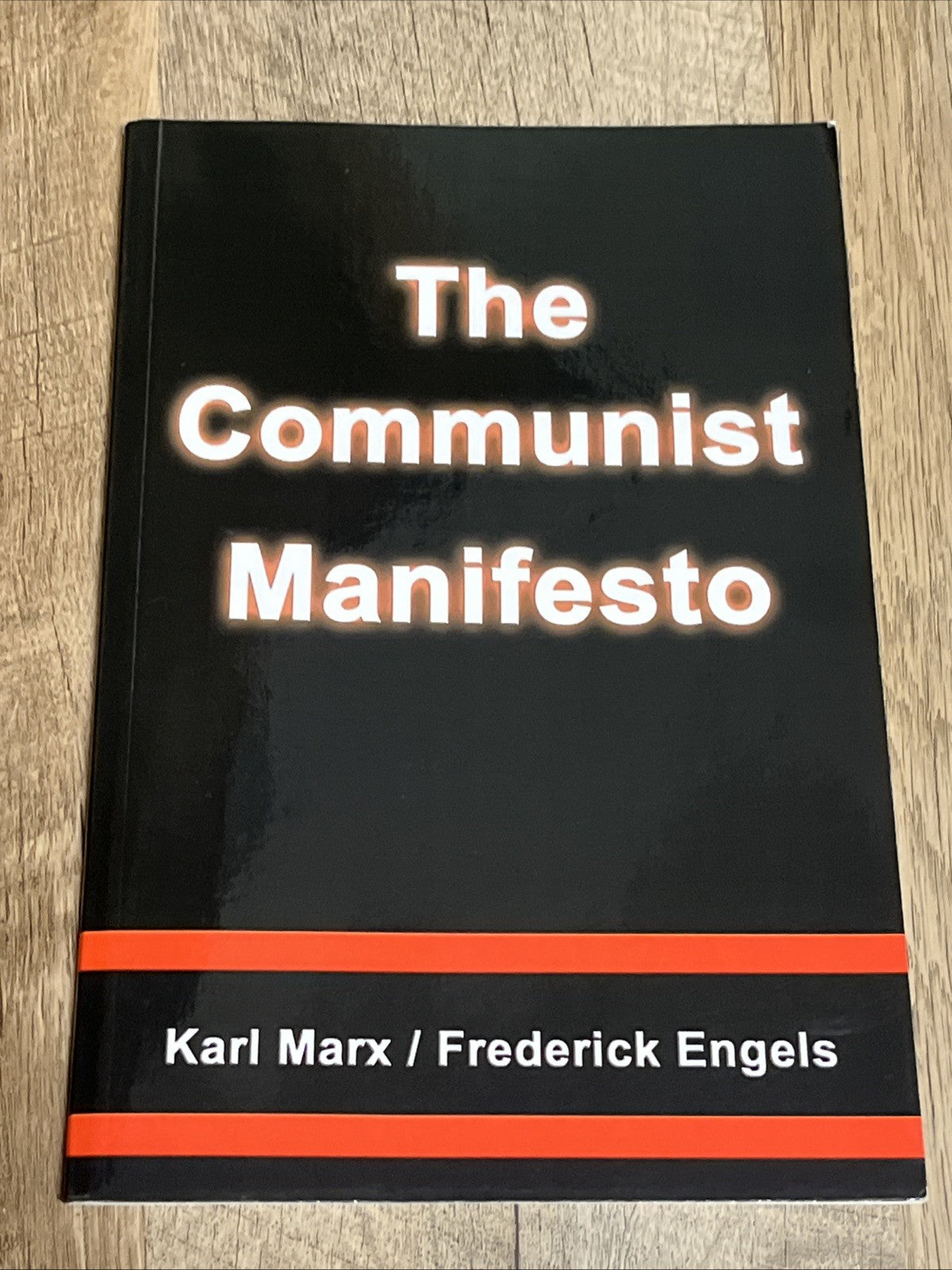 THE COMMUNIST MANIFESTO By Karl Marx & Frederick Engels **LIKE NEW**