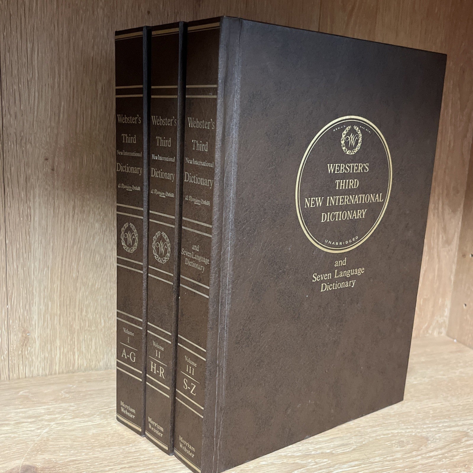Webster’s Third New International Dictionary Unabridged & 7 Language Dictionary