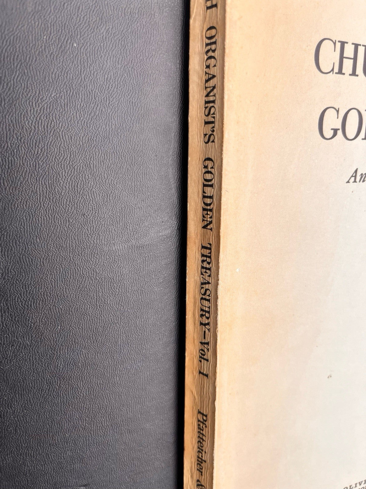 The Church Organist’s Golden Treasury: An Anthology of Choral Preludes Vol. 1