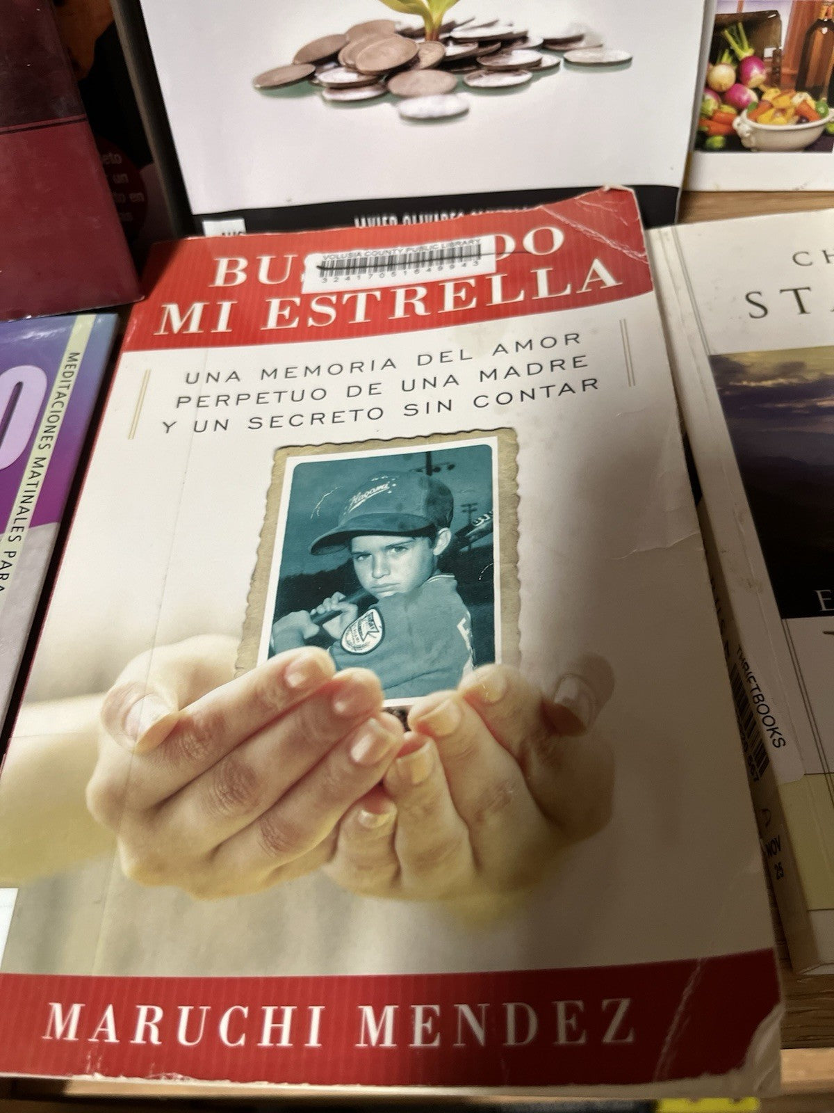11 piece Spanish Book Lot Mixed