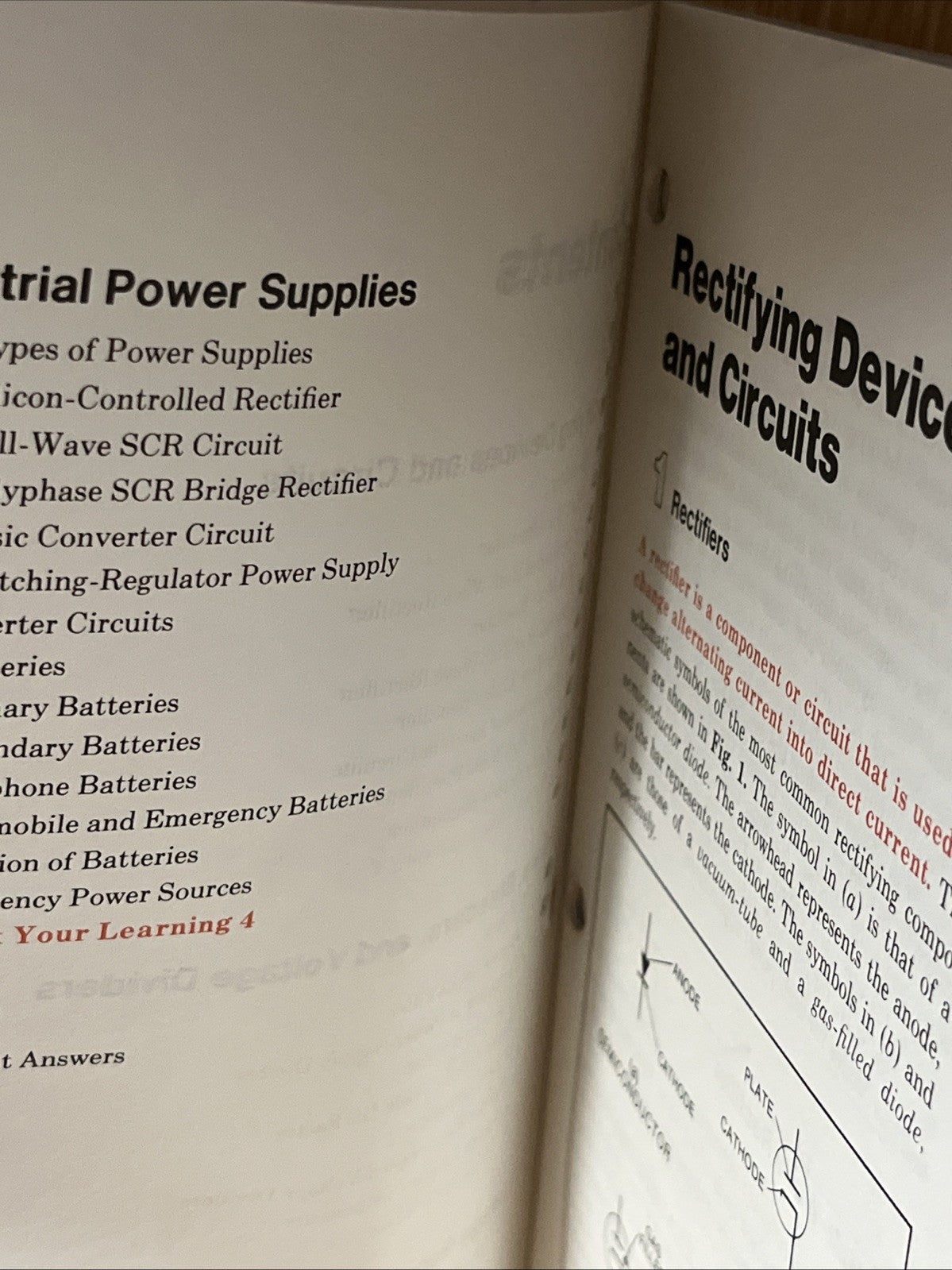 Electronic Power-Supply Systems B0504-2