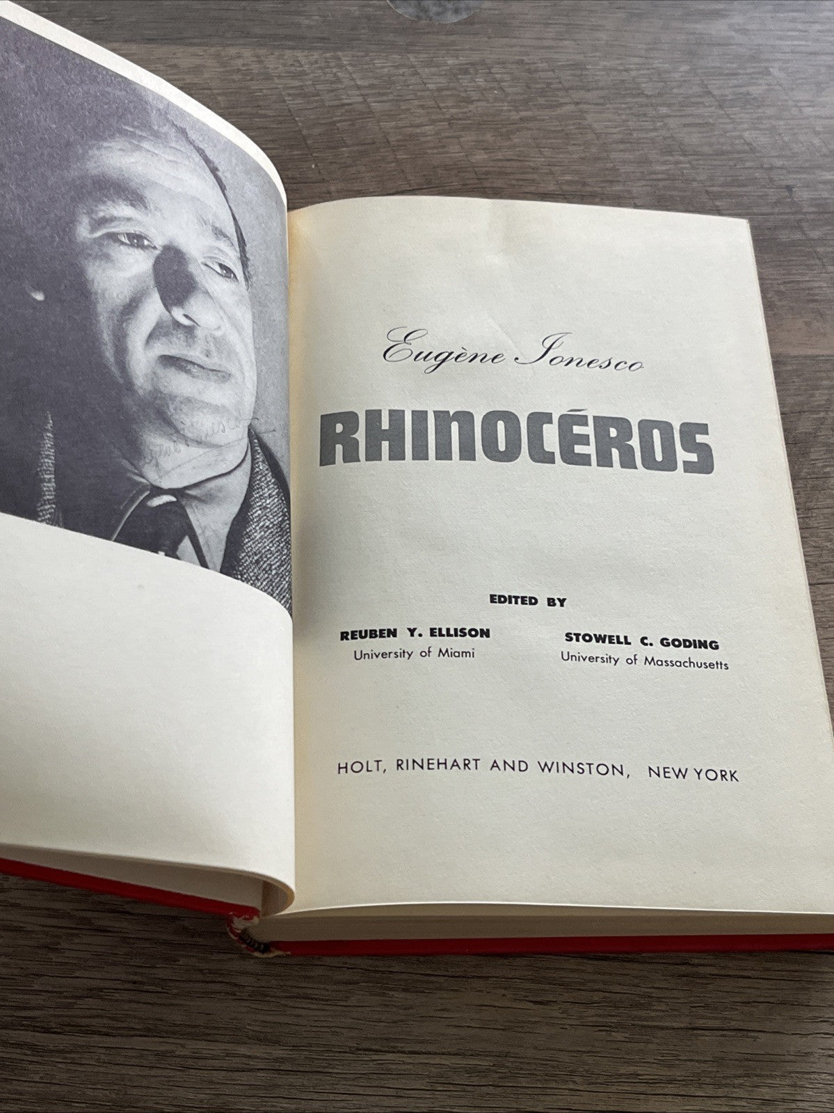 Rhinocéros, Eugene Ionesco, 1st Ed. FR/PB, Edited:R. Ellison & S.C. Goding 1961