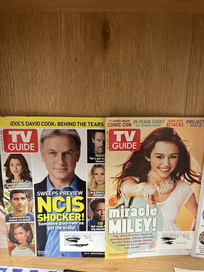 Lot of 30 TV Guide Magazine Issues 1999/2005/2006/2007/2008/2009/2010/2011/2012
