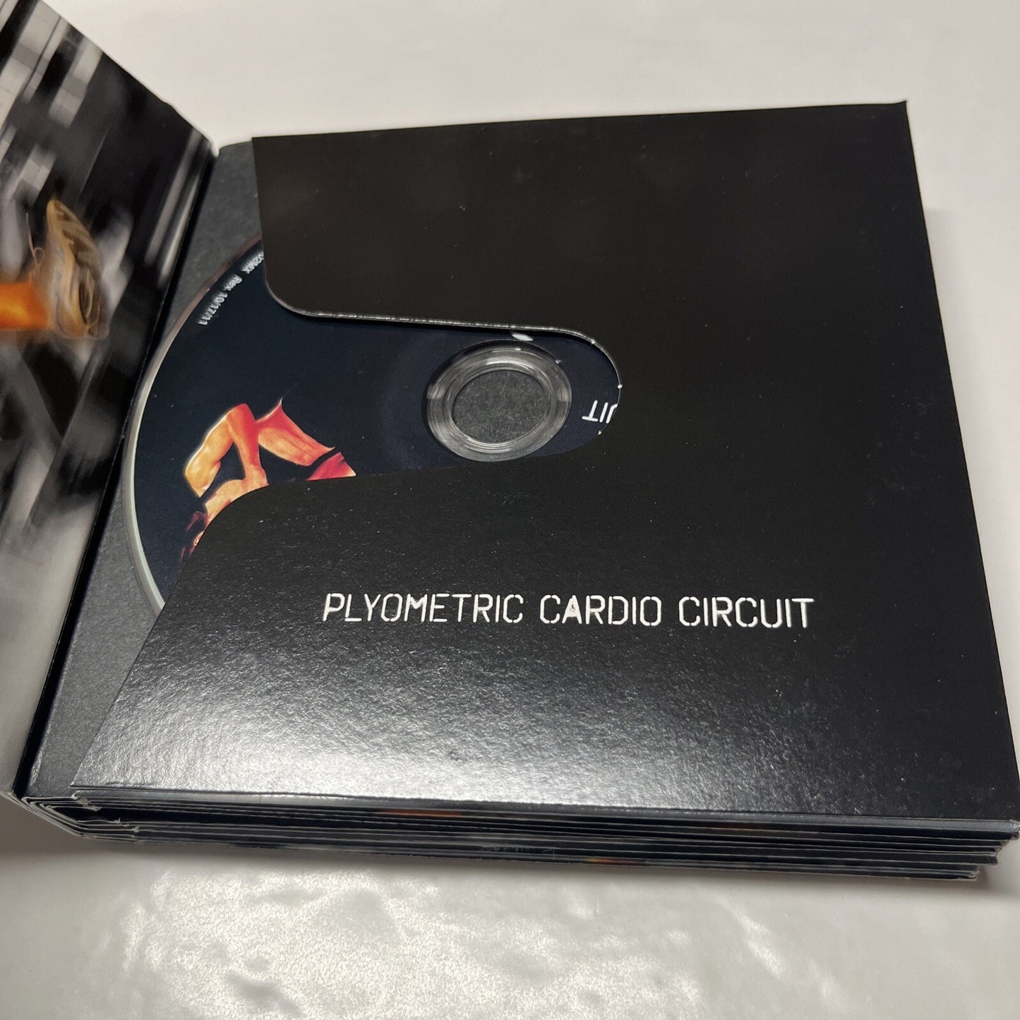 Insanity: Ultimate Cardio Workout (9 Disc)  Missing Dig deeper & Fit Test