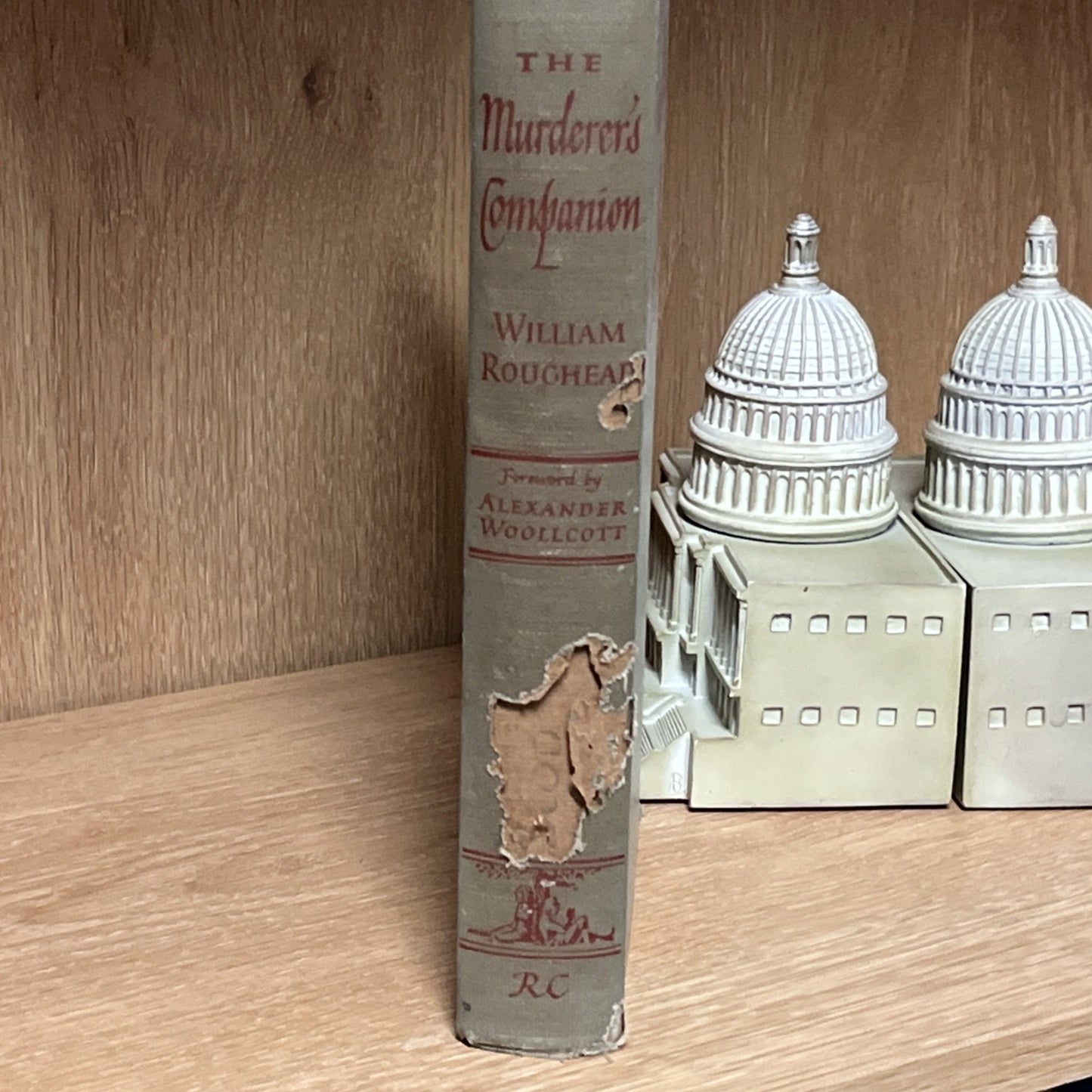 The Murderer’s  Companion By William Roughead Vintage HC/DJ The Reader’s Club