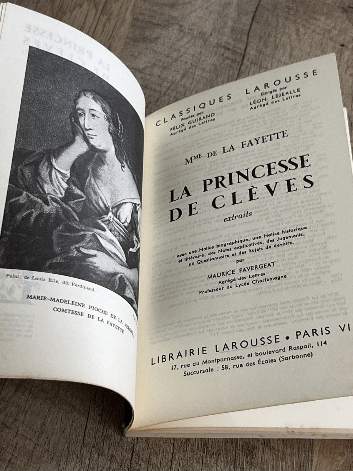 La Princesse de Clèves by Mme de La Fayette