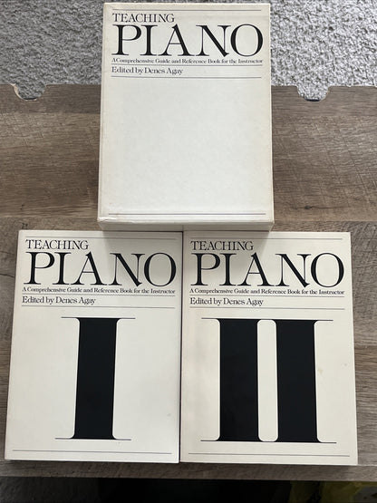 Teaching PIANO A Comprehensive Guide & Reference Book For The Instructor Vol 1&2