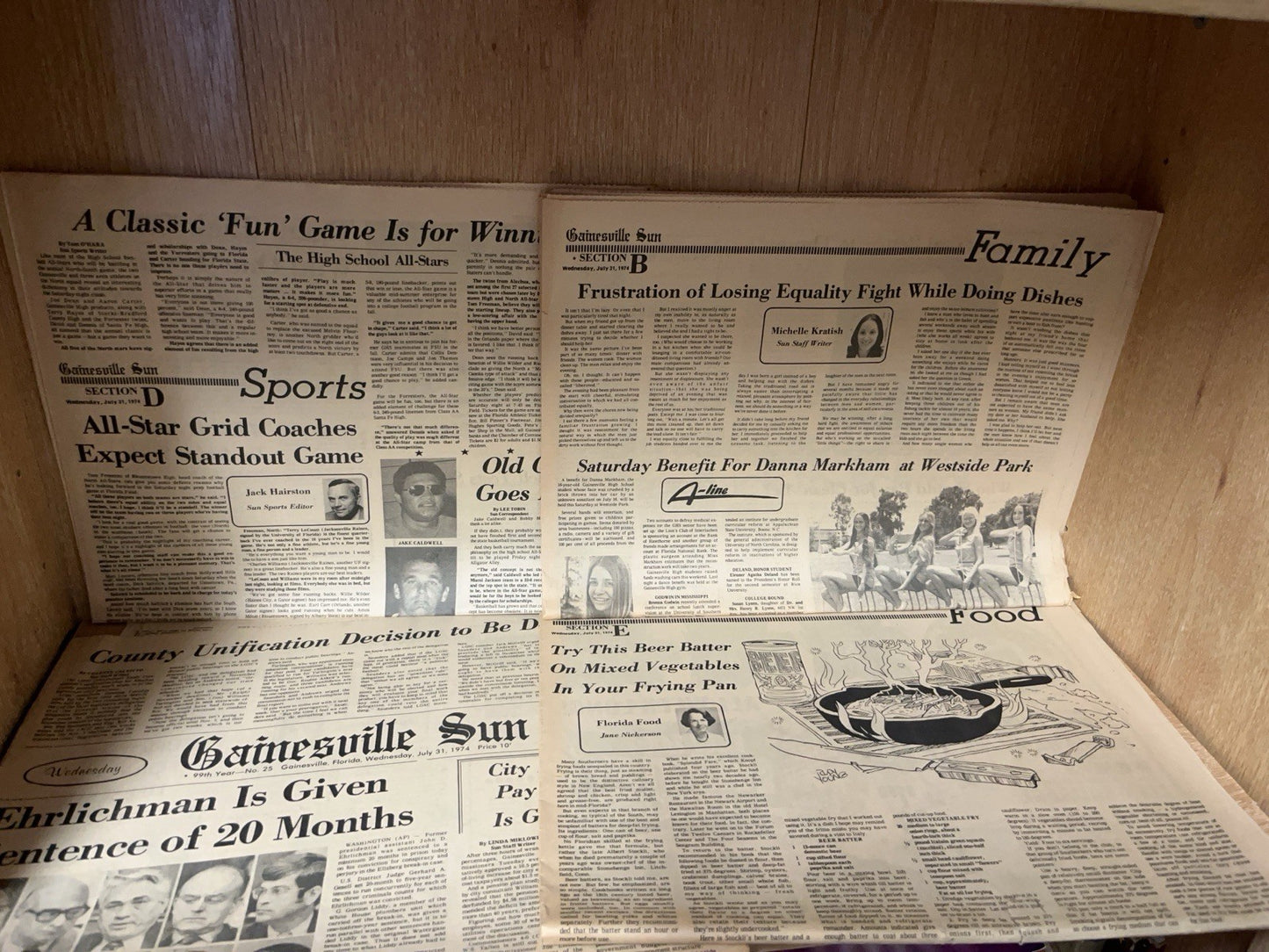 LOT OF 6 1974 WATER GATE SCANDALS NIXON RESIGNED, , FORD BECOMES PRESIDENT