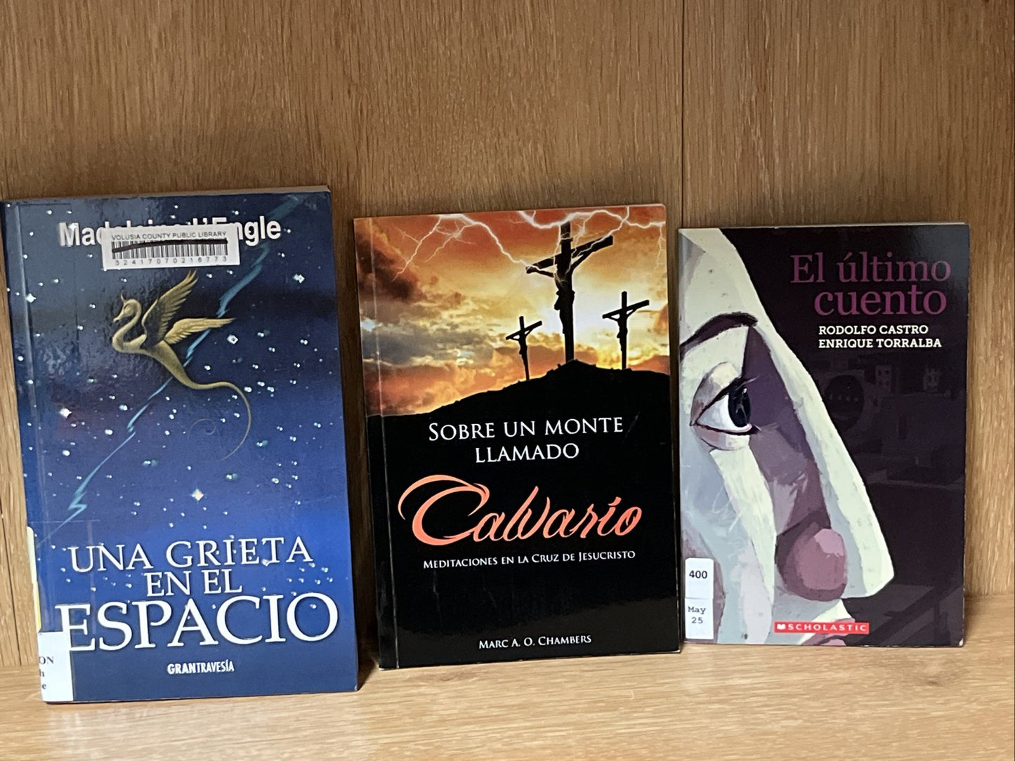 3 piece Spanish Book Lot