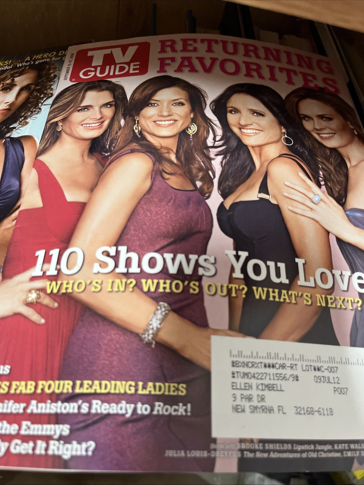 TV GUIDES LOT OF 22  MAGAZINES NCIS Dynamic Duo, Lost, Hot Bods! 2006 -2011