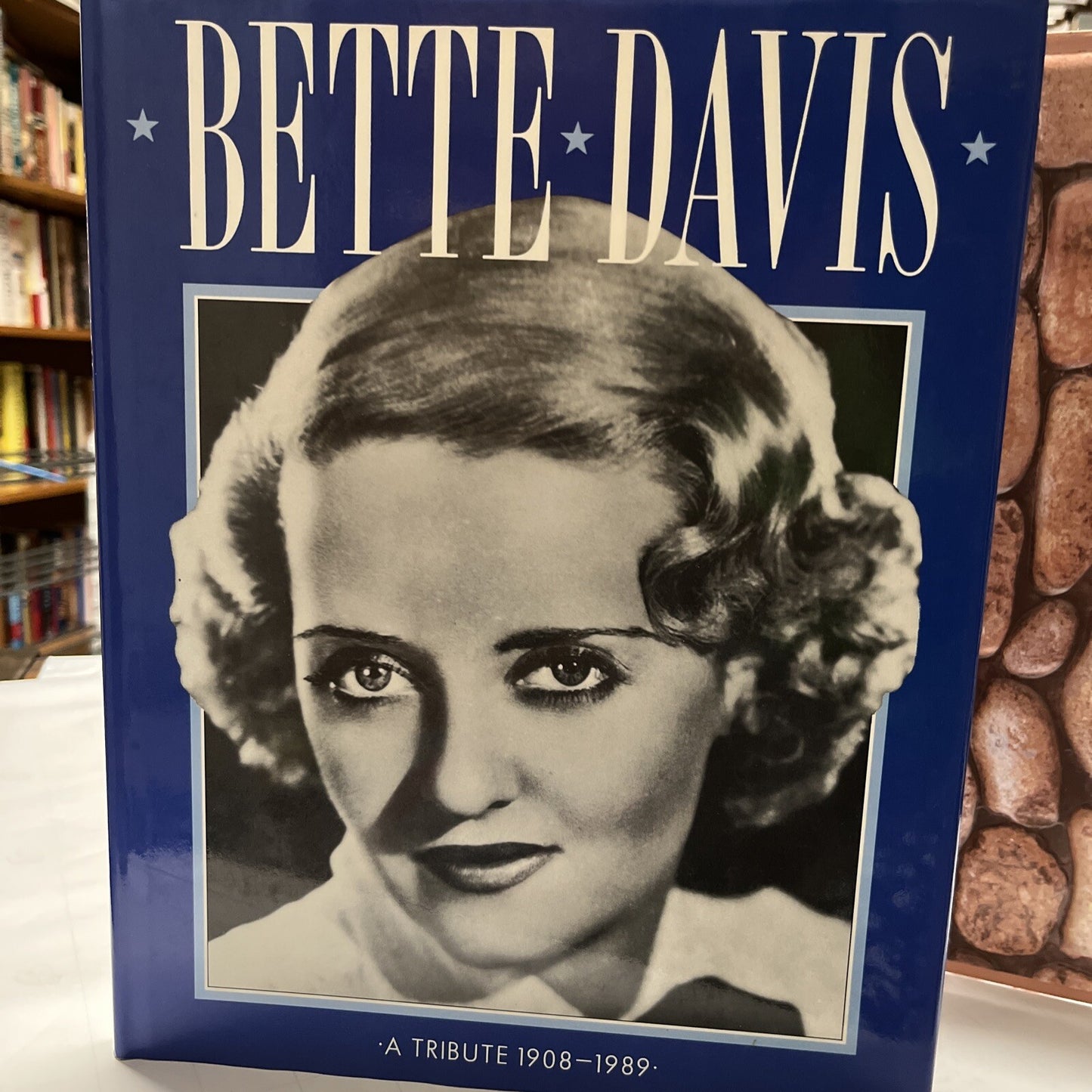 Bette Davis : A Tribute 1908-1989 / Roger Baker 1989 First
