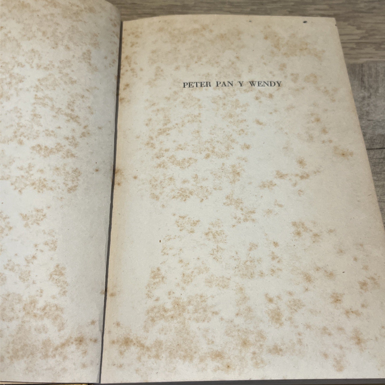 Peter Pan y Wendy j.m. barrie Very Rare Spanish Edition 1961