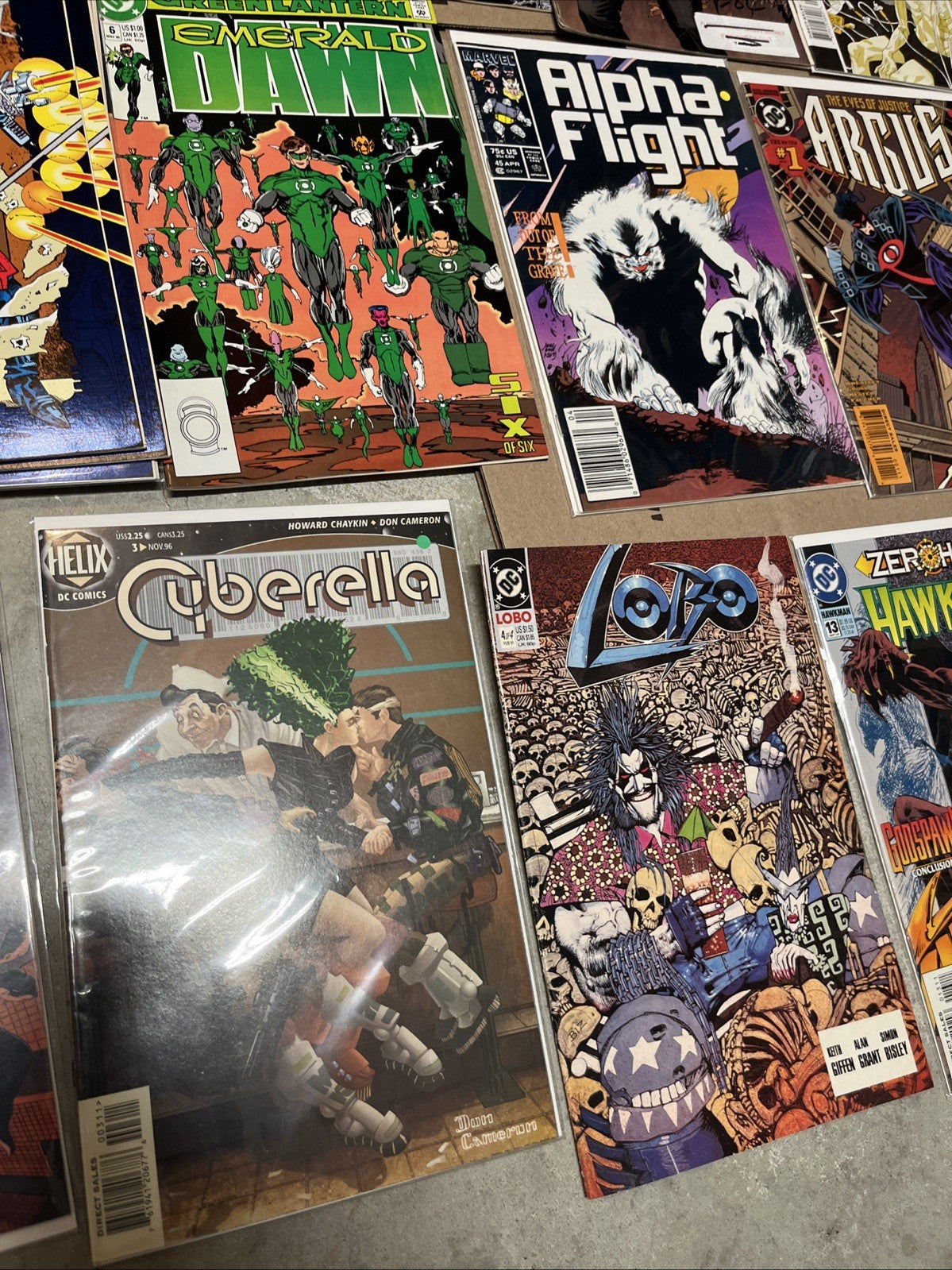 Comic Book Mystery Lot 48 Mixed Marvel DC VF+/NM No Duplicates Bulk