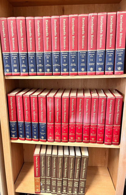 Encyclopedia Britannica 1977 ~38 Vol Complete Set Macropedia/micropedia Yearbook
