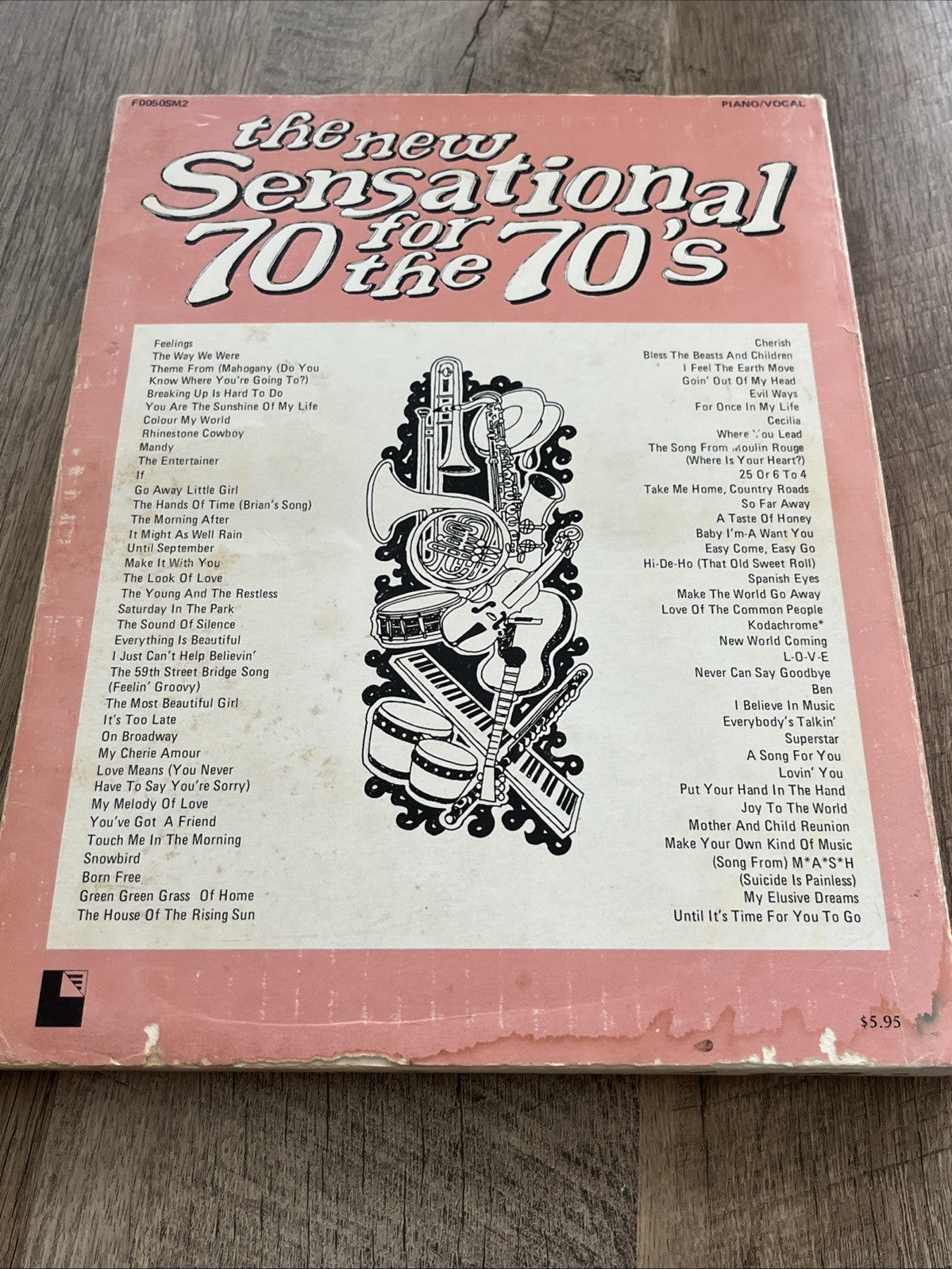 The New Sensational 70 for the 70's  Featuring Piano/Vocal/Chords F0050SM2
