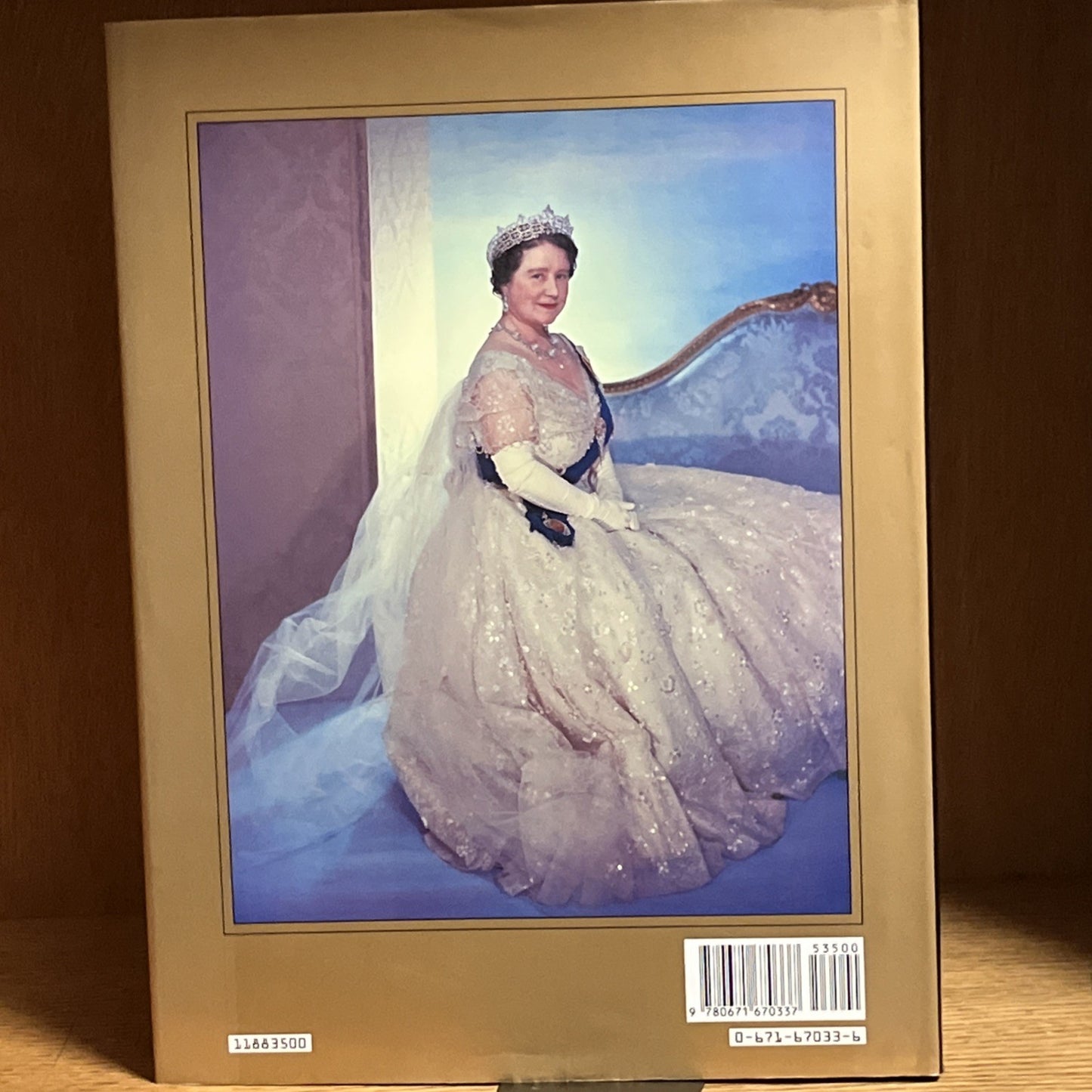 Cecil Beaton: The Royal Portraits - Hardcover By Strong, Roy C - (1988)