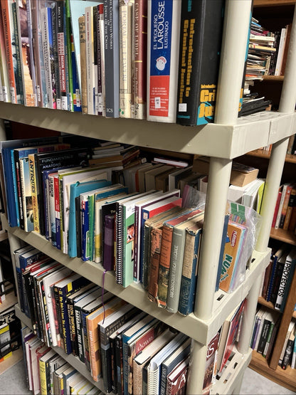 ~ Hugenormous 100 Re-Sale Books Lot ~