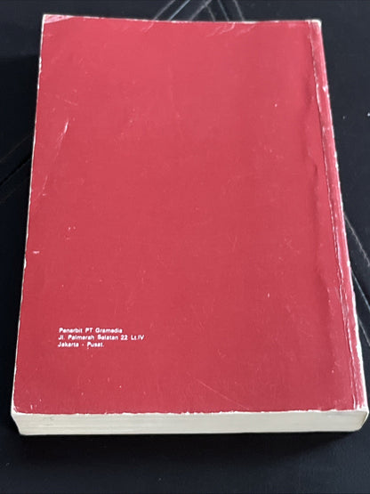 AN INDONESIAN-ENGLISH DICTIONARY By John M. Echols & Hassan Shadily - 1978