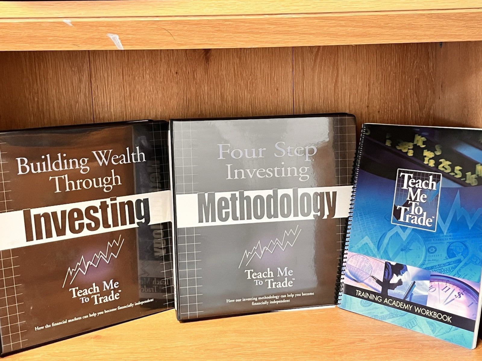 Four Step Investing Methodology & Building Wealth Through Investing/Workbook