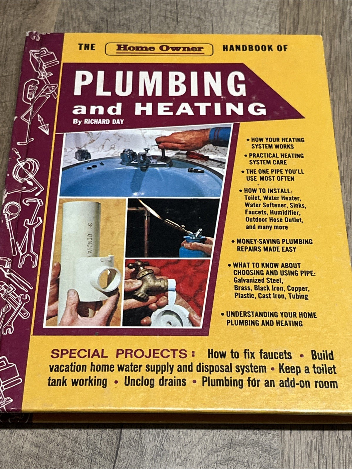 The Home Owner Handbook Of Carpentry and Woodworking by Robert Brightman 1981