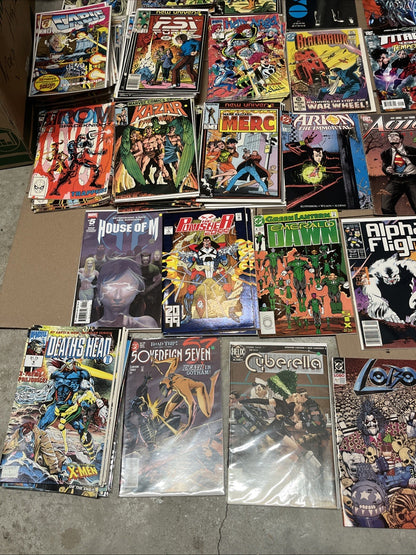 Comic Book Mystery Lot 48 Mixed Marvel DC VF+/NM No Duplicates Bulk