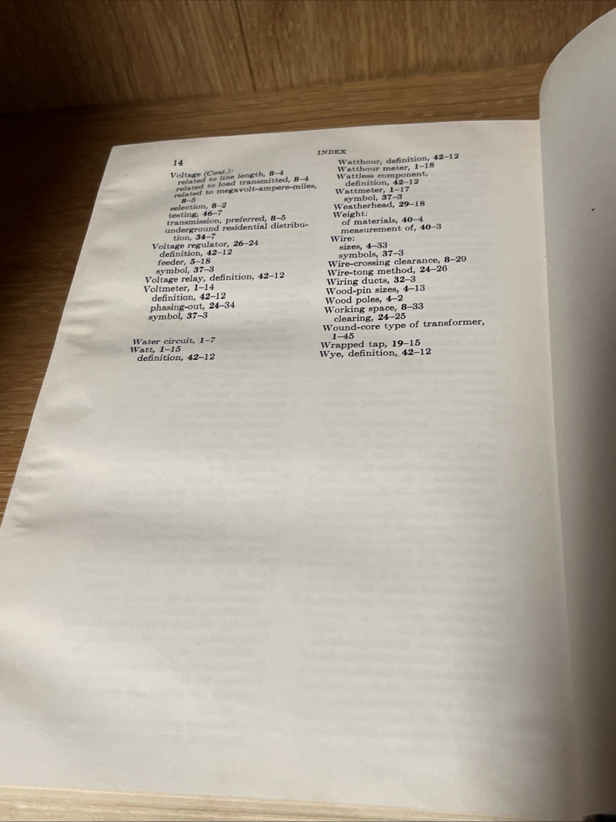 The Lineman's and Cableman's Handbook Fifth Edition Edwin Kurtz, Shoemaker 1976
