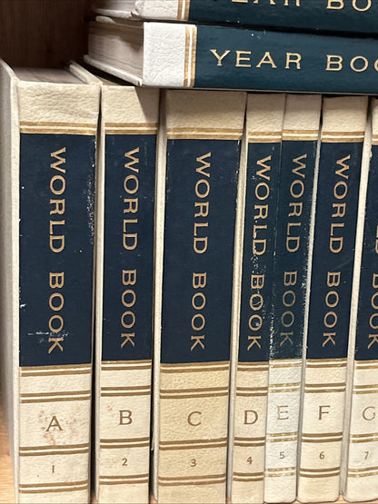 1961 World Book Encyclopedia Vol 1 - 20 Missing Vol 19 & Year book 1964 To 1968