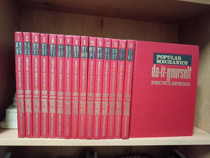 1968 Popular Mechanics Do-It-Yourself Encyclopedia & Yearbooks 1974,75, 77, 78