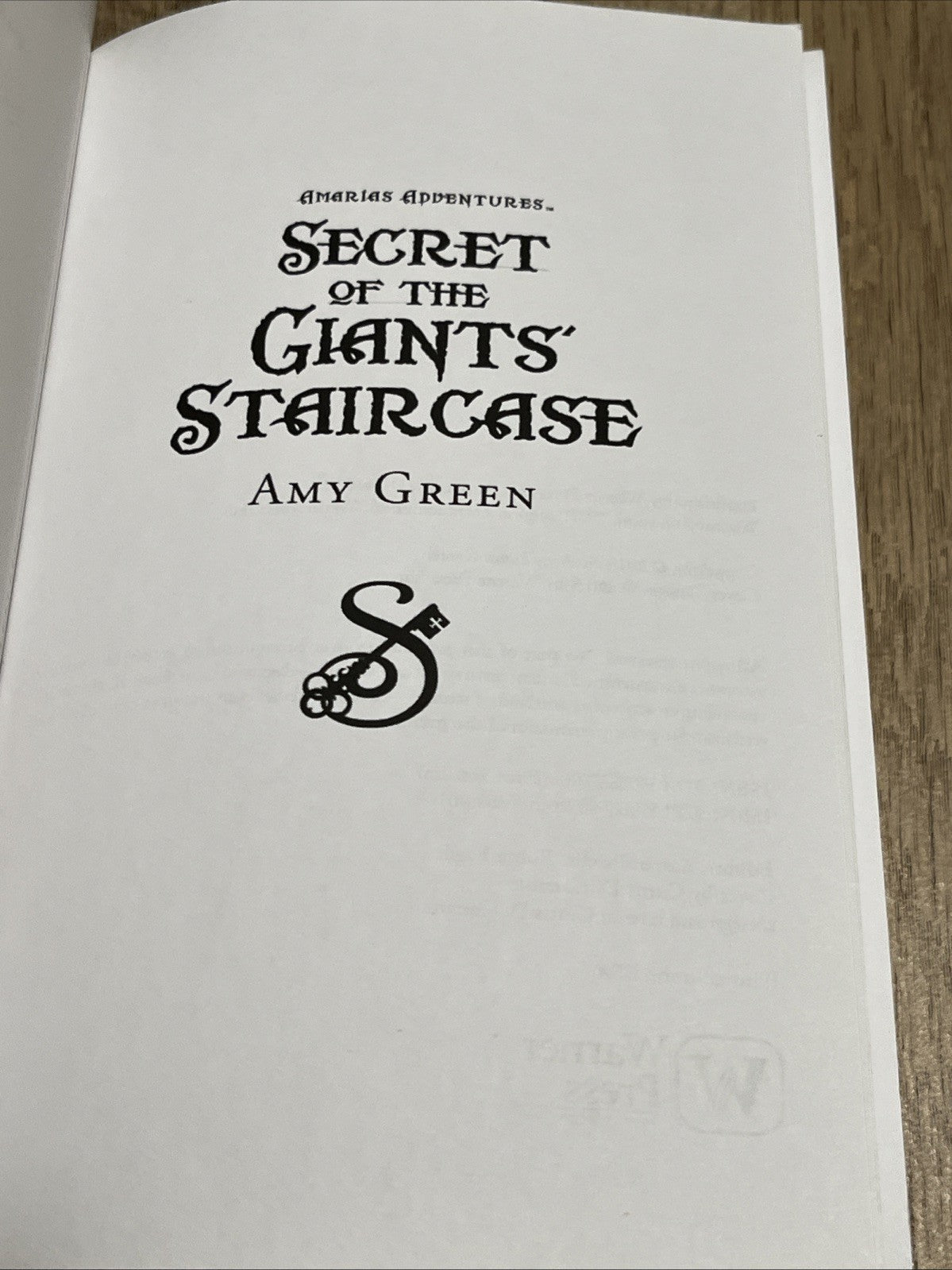 Secret of the Giants' Staircase (Amarias Adventures Book 4) Amy Green
