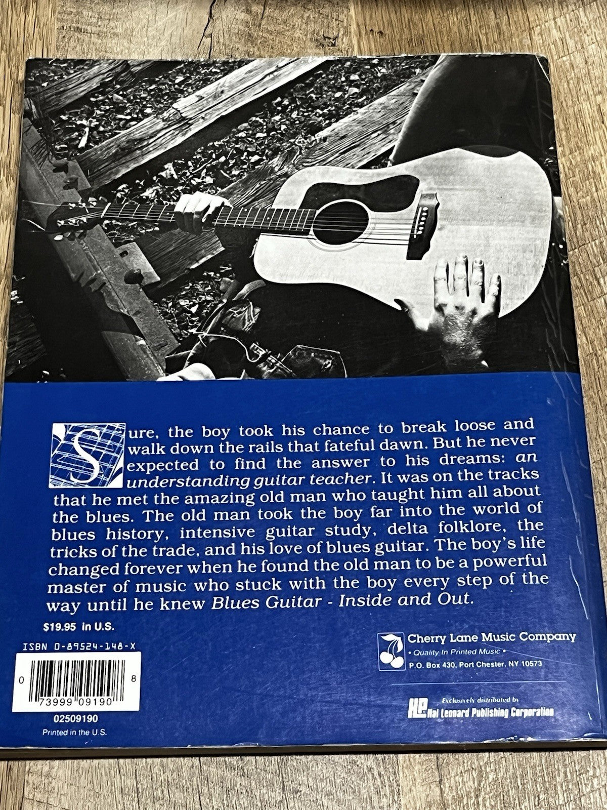 Blues Guitar Inside and Out - Guitar Educational 14th Reprinting 1996