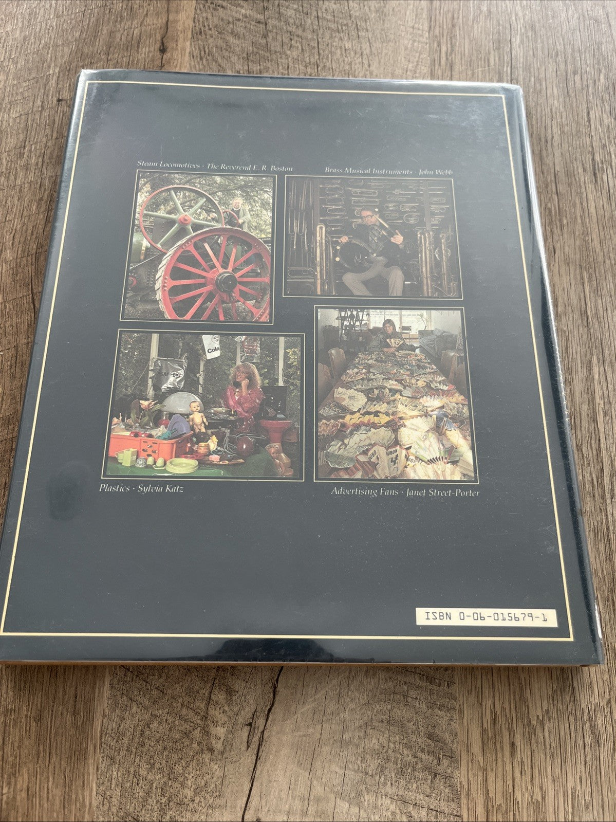 Collecting: The Passionate Pastime by Johnston, Susanna; Beddow, Tim Hardback