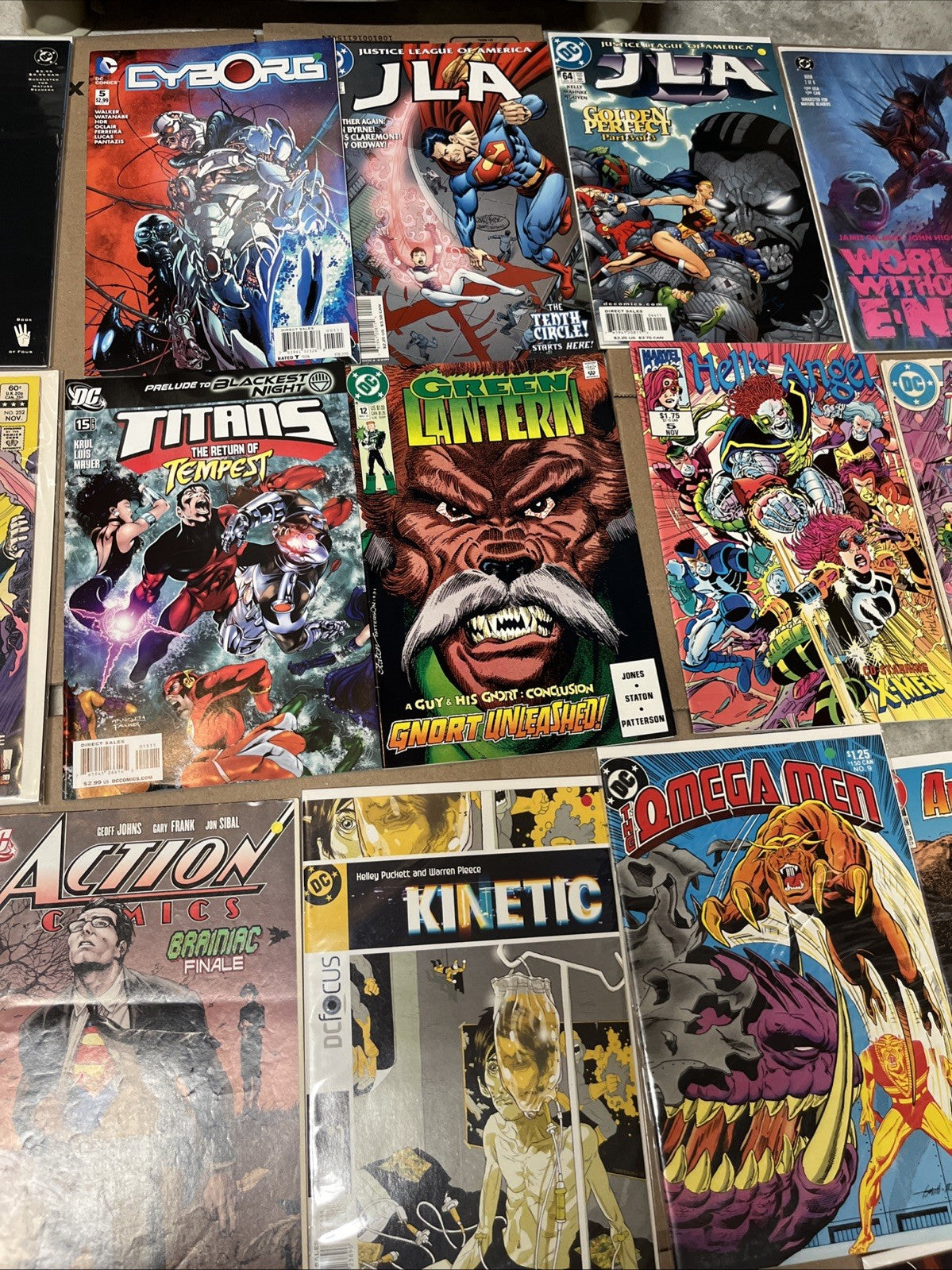 Comic Book Mystery Lot 48 Mixed Marvel DC VF+/NM No Duplicates Bulk