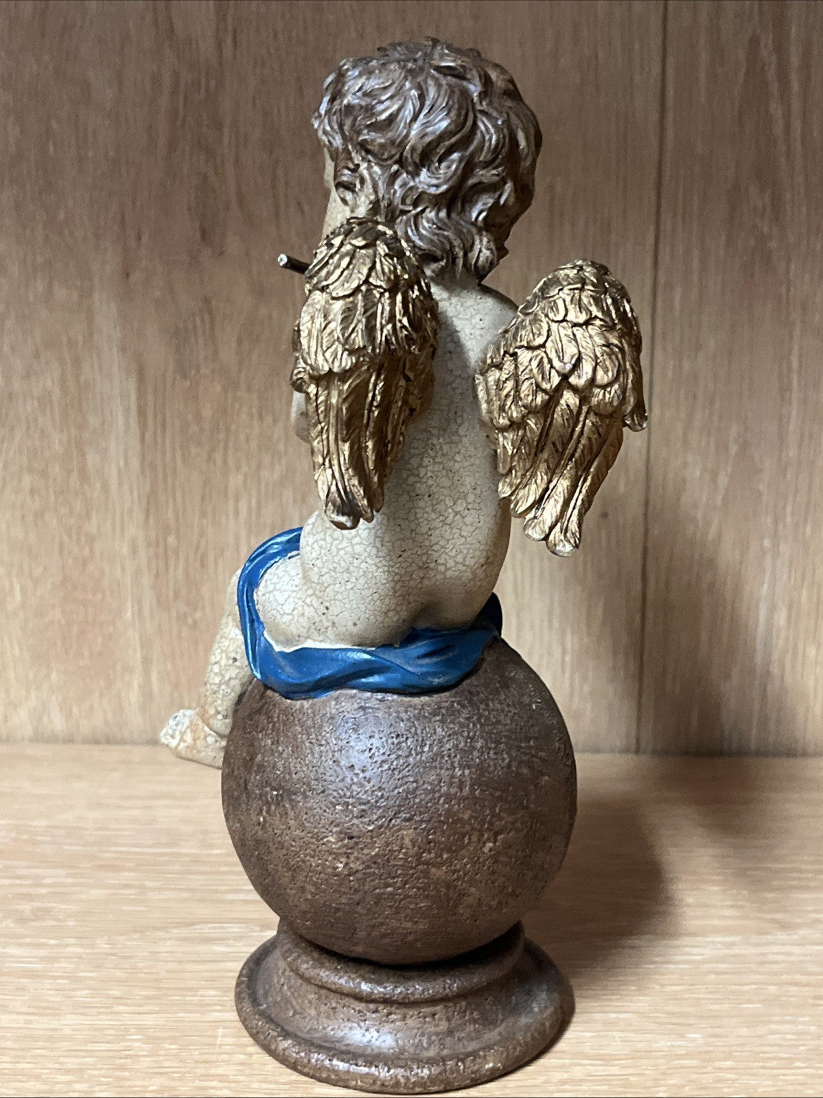 Figure Angel with Flute on Ball made of Artificial Resin (9 x 22 cm)