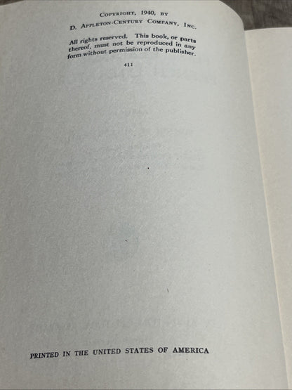 First Readings in French Literature 1st Edition by Minnie M. Miller 1940