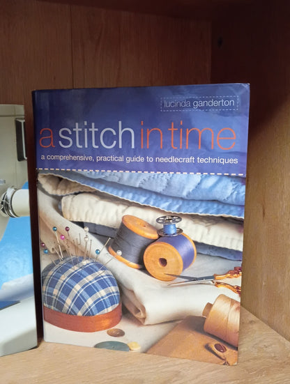 Lot  Of 3 Sewing Books -Stitchin , Master Your Sewing Machine Like New Condition