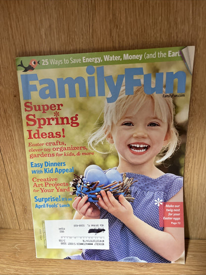 Family Fun Magazine 9 Lot 2008 and 2009 Assorted Issues
