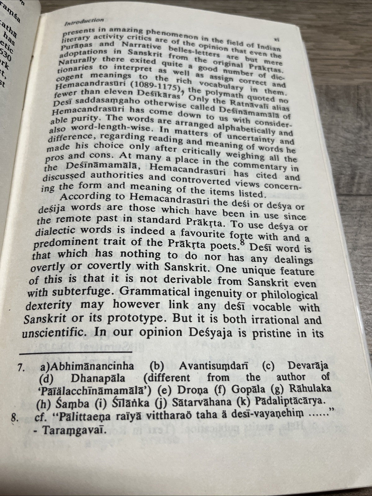 Camdu Kosam. Prakrit: English Dictionary S. Ippagumta, Delhi, 1992. 217p Hb