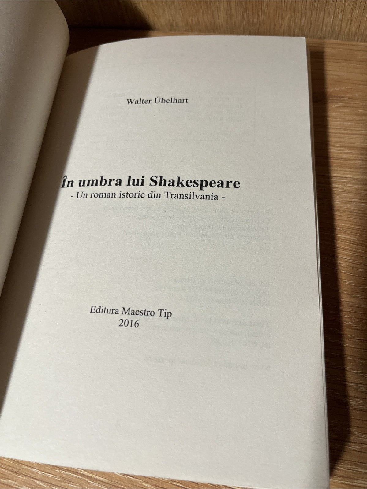 Romania Book Lot of 3 Palatul Viselor | În umbra lui Shakespeare | Străvechi..