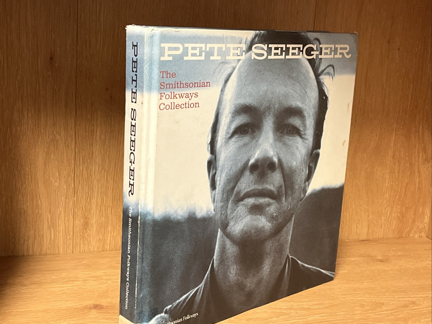Pete Seeger - Pete Seeger: The Smithsonian Folkways Collection BOOK ONLY, NO CDs