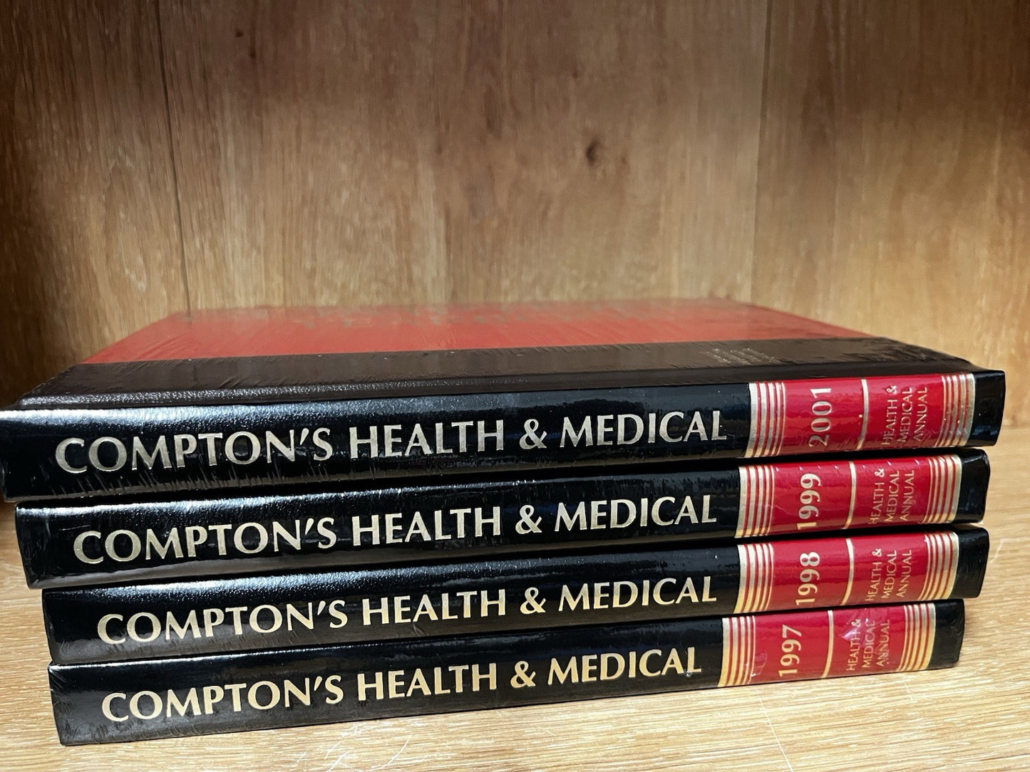 Compton’s Health & Medical Annual Lot 4 from 1997 /98/99/2001 **NEW**