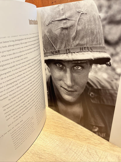 Howe, Peter: Shooting under Fire:The World of the War Photographer HC 
