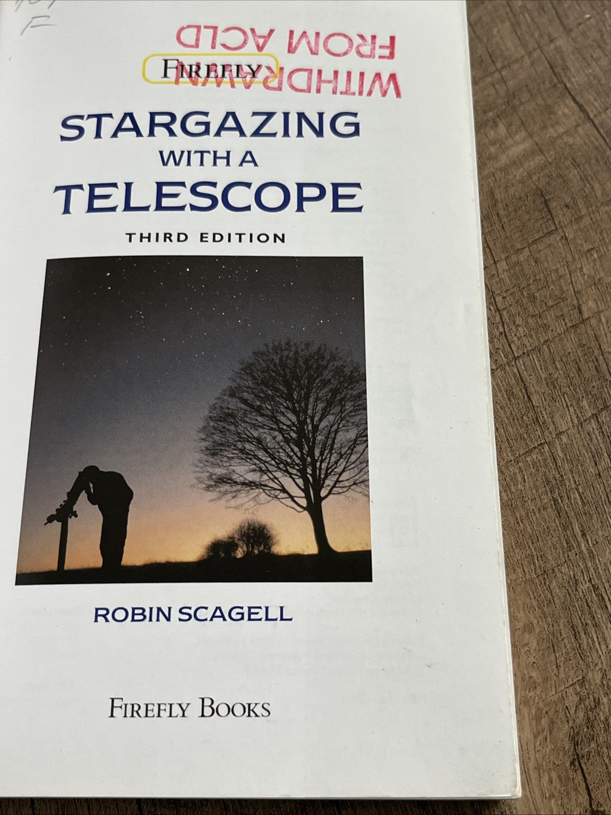 STARGAZING WITH A TELESCOPE By Robin Scagell *Excellent Condition*
