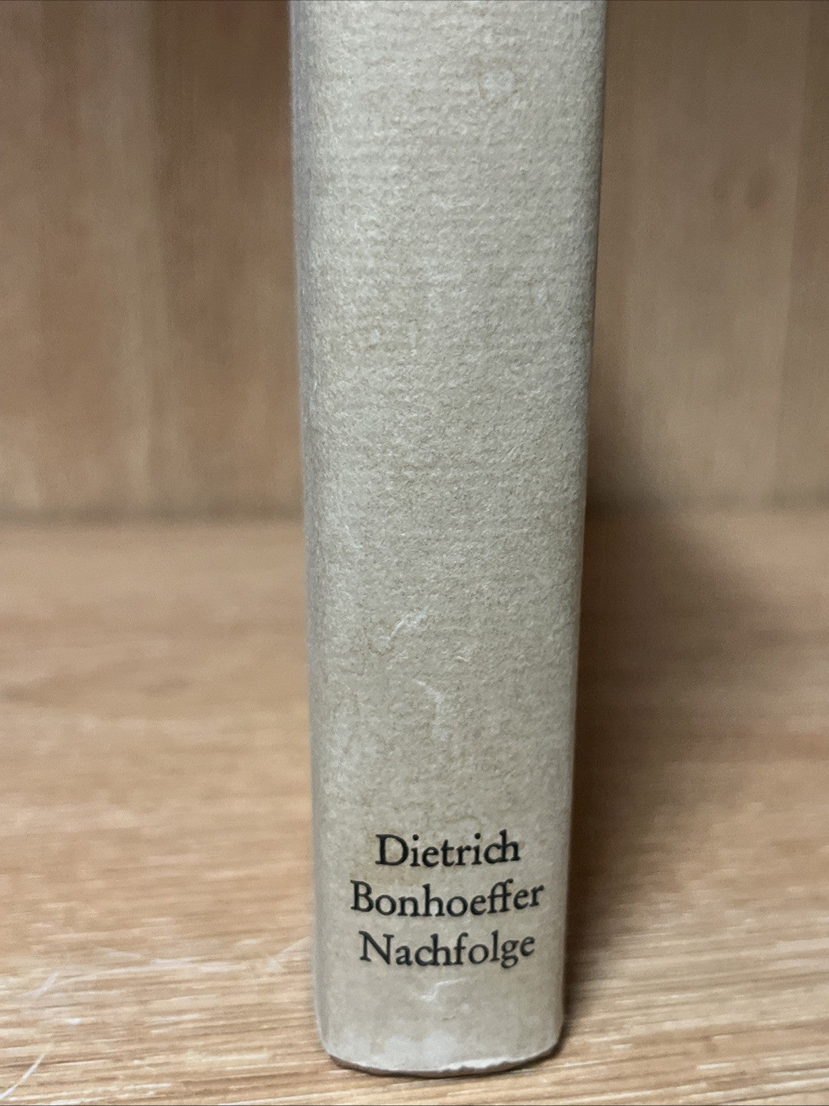 Widerstand und Ergebung Briefe und Aufzeichnungen aus der Haft