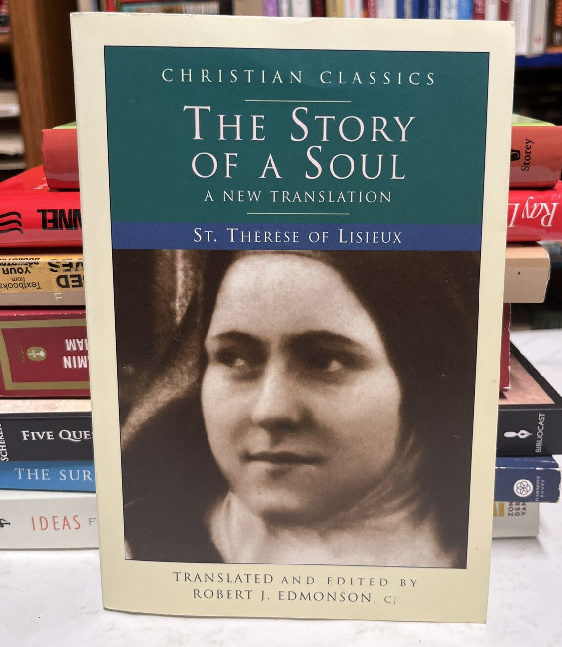 The Story of a Soul: A New Translation (Living Library) [Paperback]