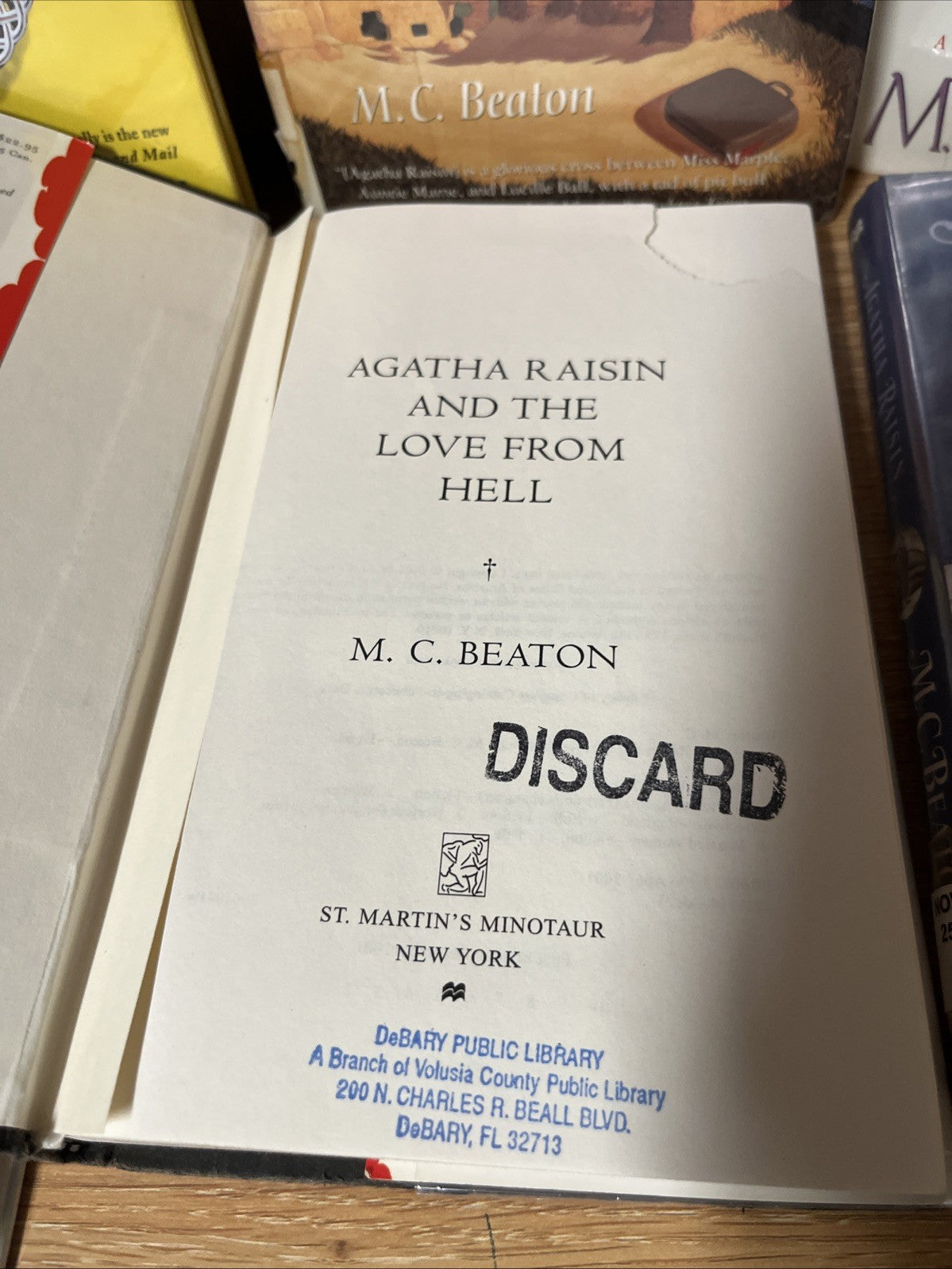 mc beaton books Lot  of 7 agatha raisin Hardcover