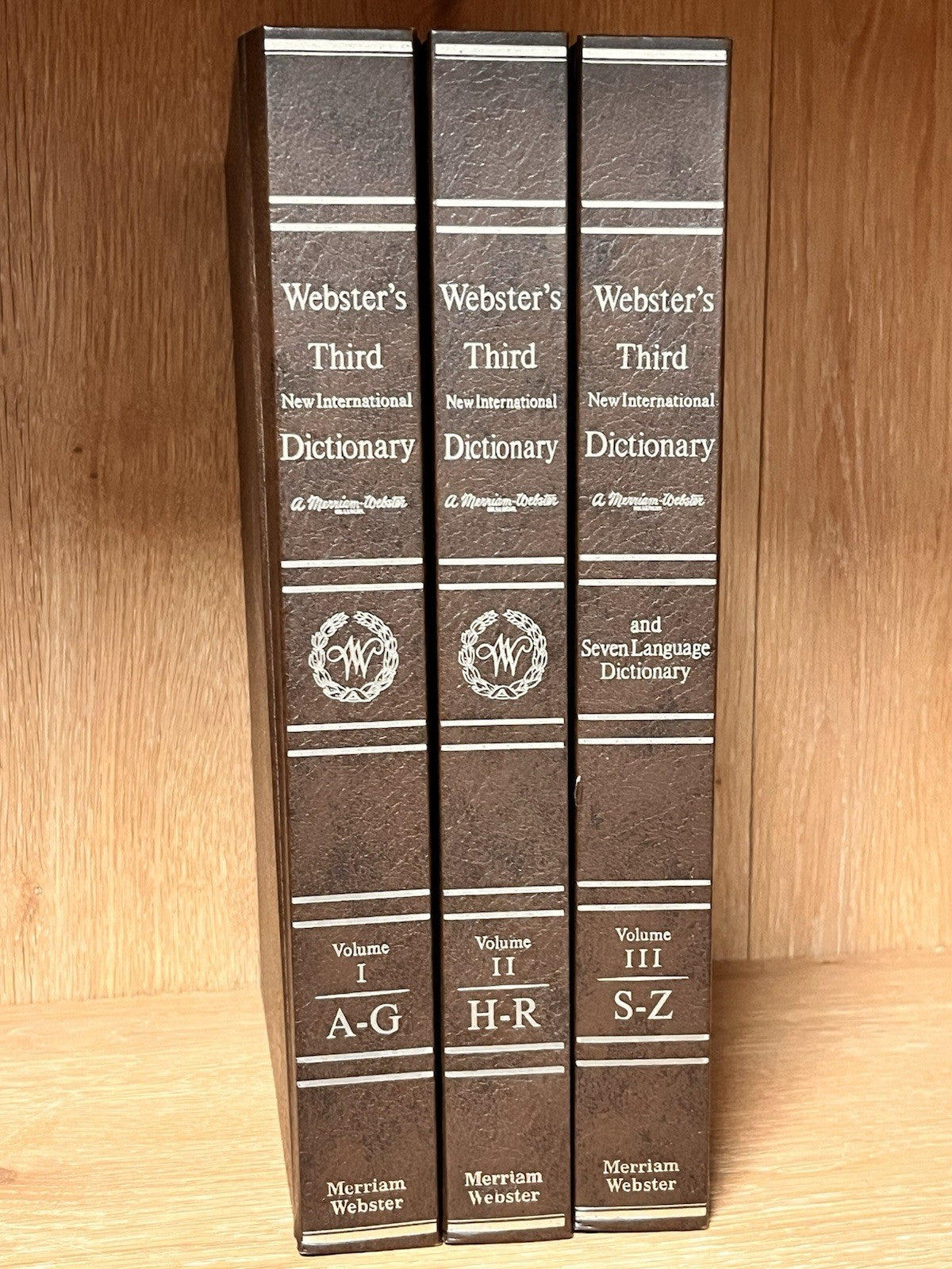 Webster’s Third New International Dictionary Unabridged & 7 Language Dictionary