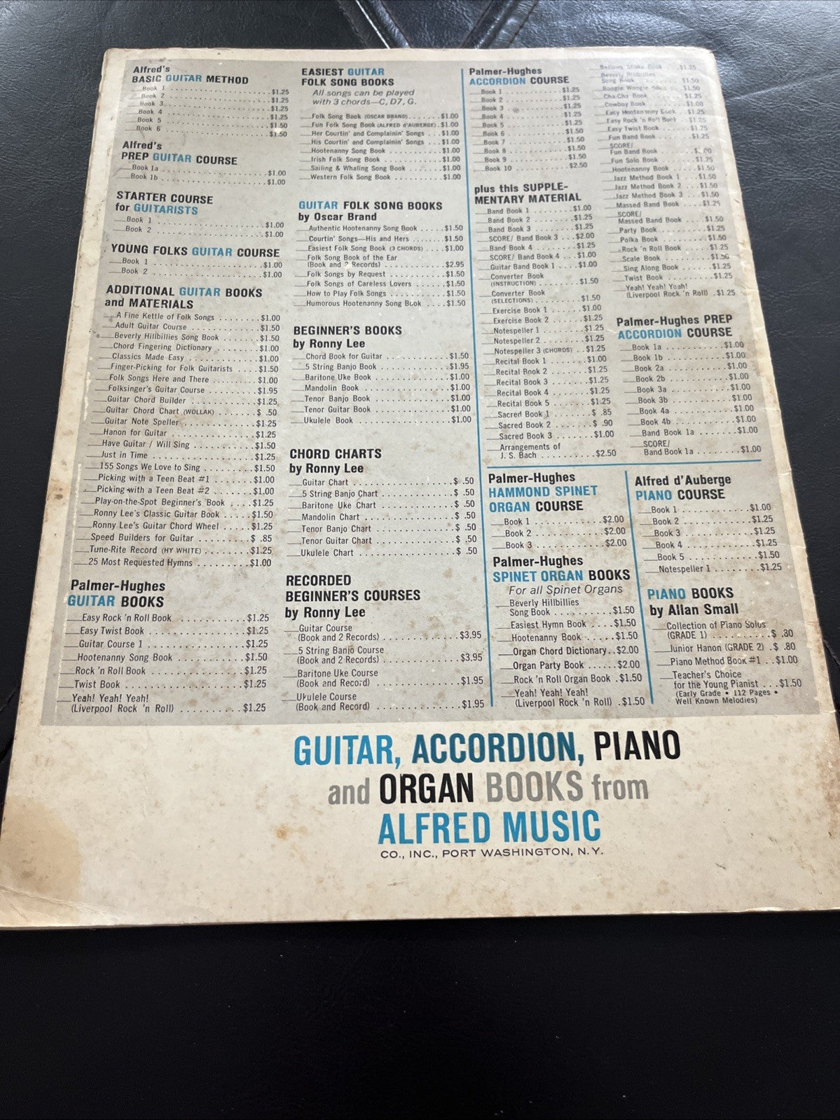 The Palmer-Hughes Twist Book for Guitar, Acceptable Condition