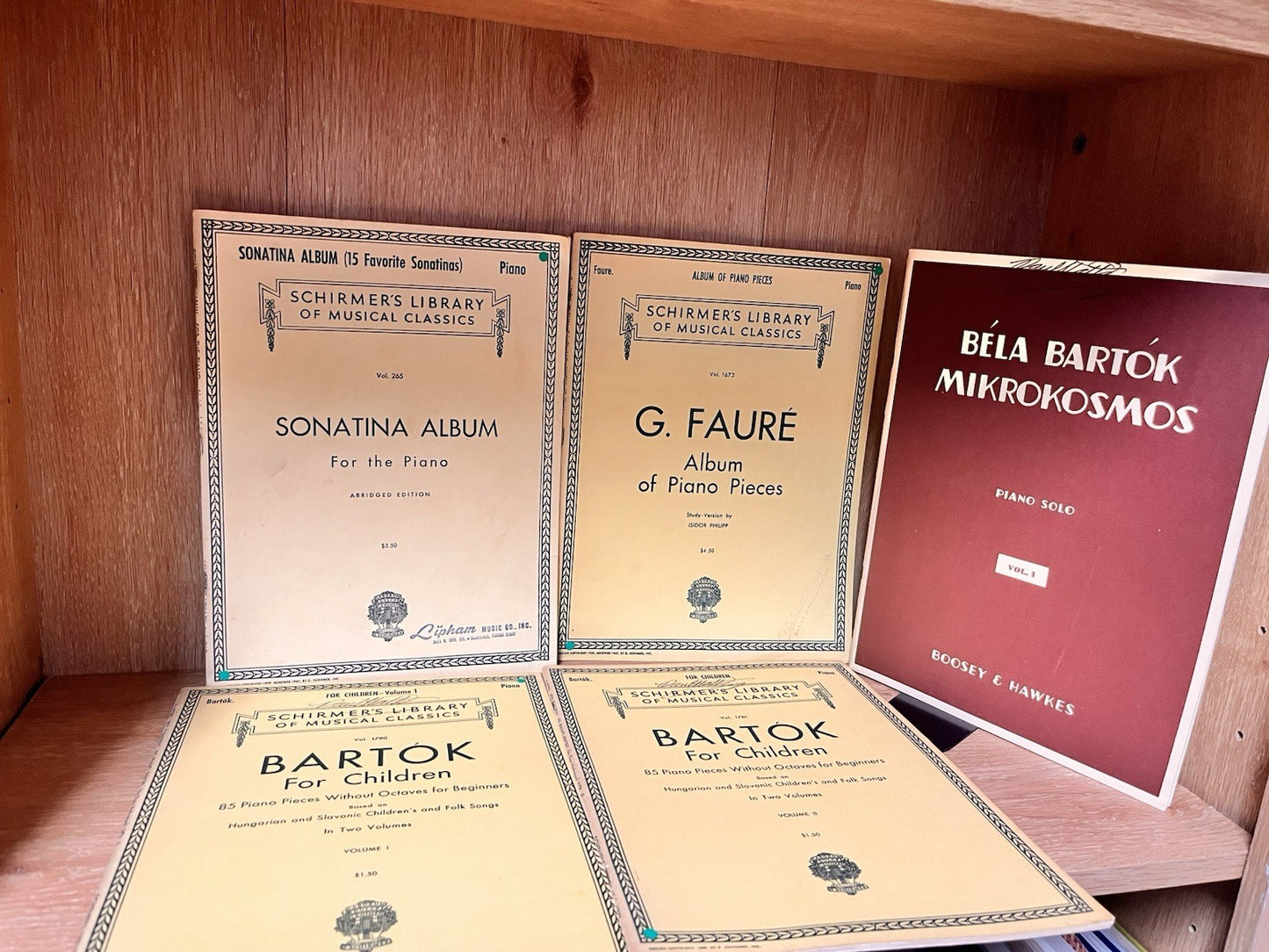 Bela Bartok Mikrokosmos Piano Solo & Schemer’s Llibrary Musical Classics Lot 5