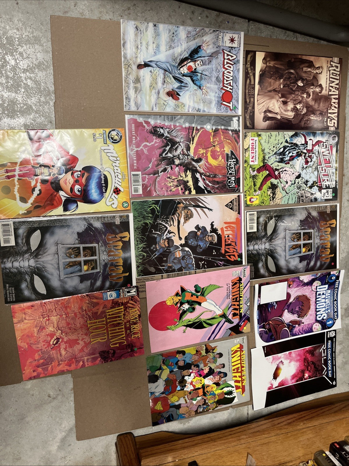 comic book lot 13 Mixed Millennium , DC ActionVerse, V2k,Valant, Comic Interview